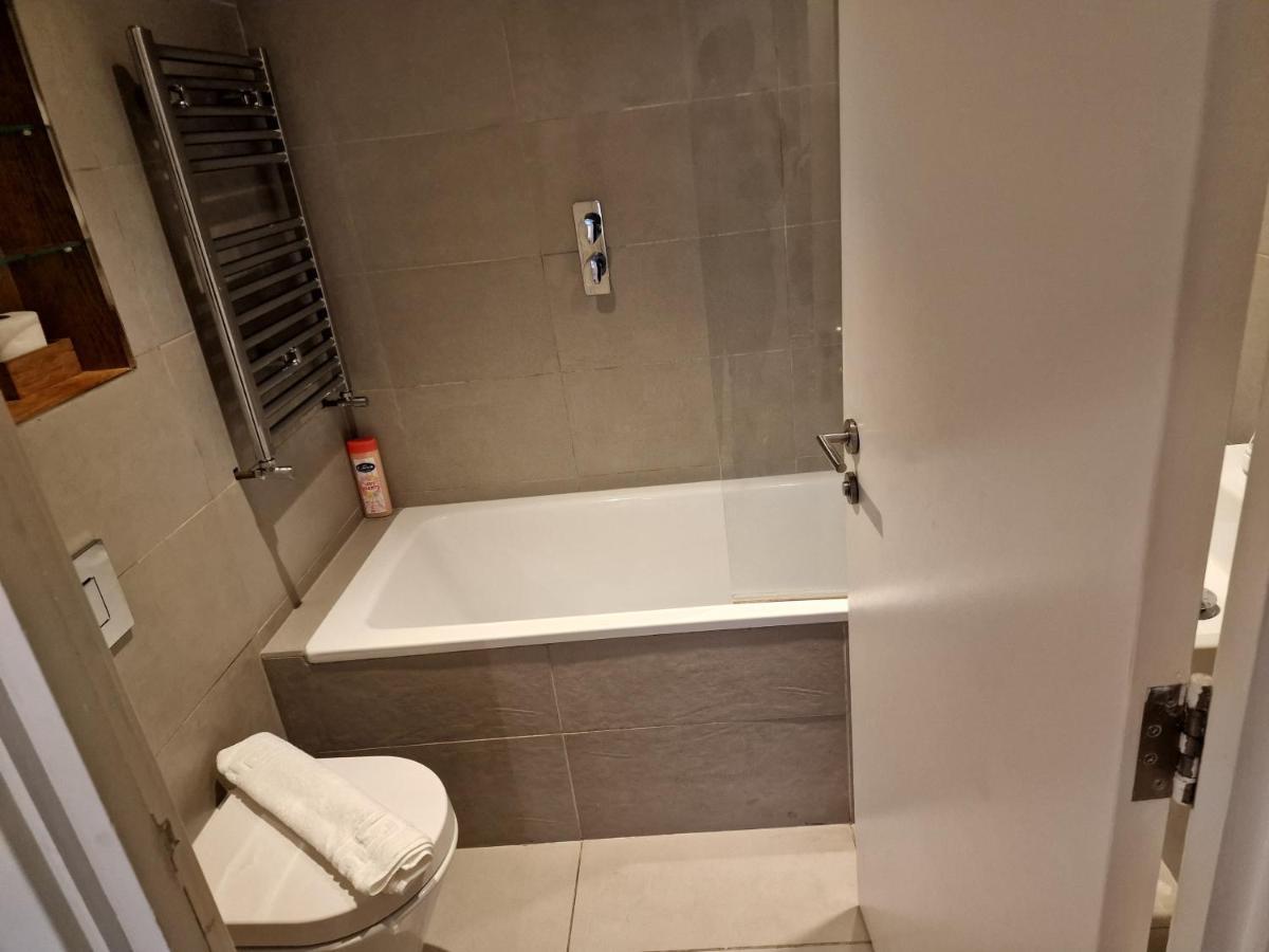 Lovely 1-Bed Apartment In London Ngoại thất bức ảnh
